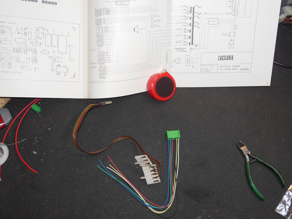 MTC-90 Astro Wars video cable