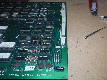 Astro Wars PCB monitor connector