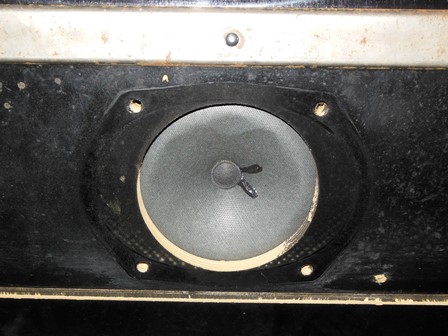 Speaker cover removed