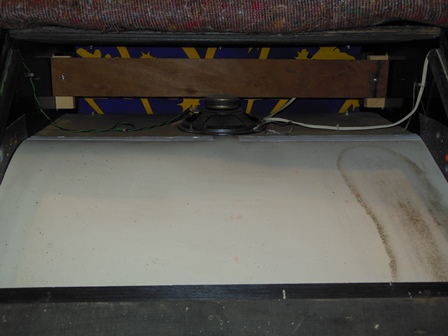 Monitor surround fitted - back