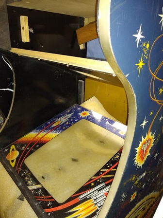 Astro Wars T-molding