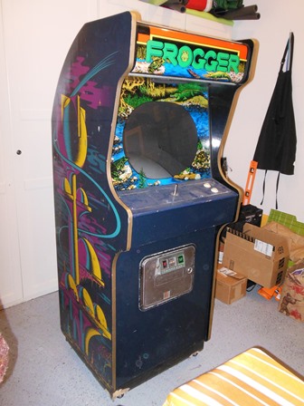 Zaccaria Frogger upright - left