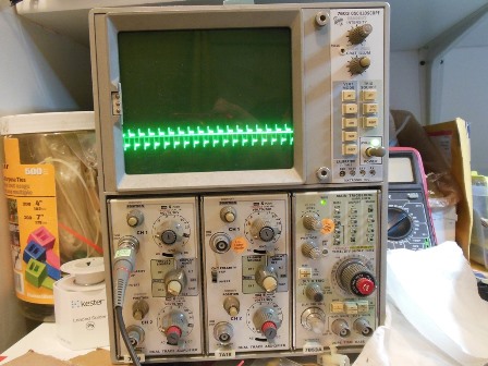 IC 1J pin 18, output