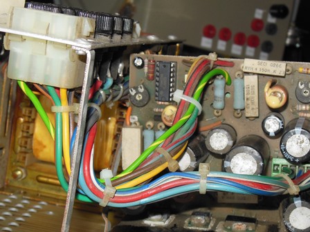 Additional ground pin