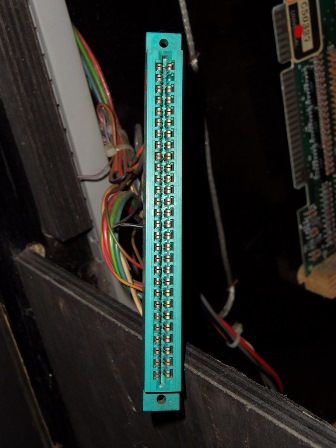 Edge connector, front