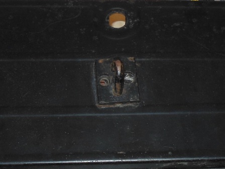 Cash door lock bar clasp removal