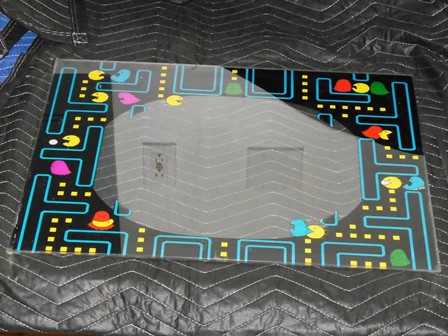 Zaccaria Puckman monitor glass - front