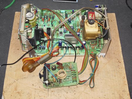 Hantarex MTC-900 FB chassis on the bench