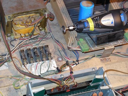 Fuse holder cleaning