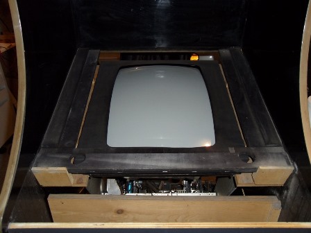 Monitor surround fitted, front