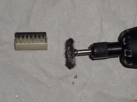 Cleaning the oxidized pins