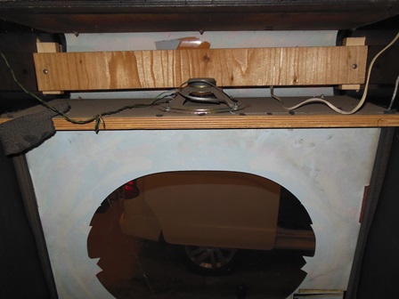 Universal B0 marque - back