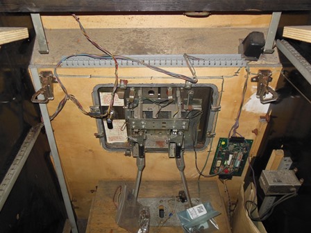 Universal cabinet, interior back