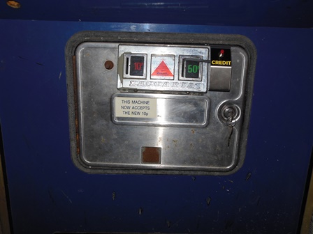 Credit button bracket