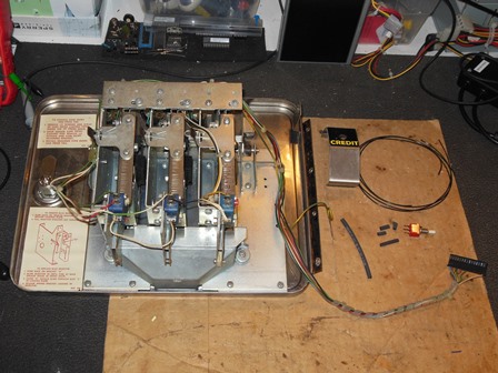 Zaccaria coin door credit button - before