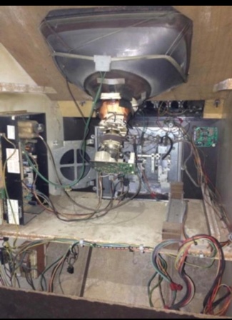 Zaccaria Circus upright, interior