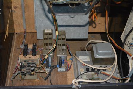 Converted Zaccaria Pac'n'Paint upright, interior