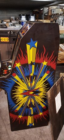 Unusual Zaccaria Universal star upright