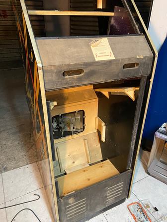 Zaccaria Space Pirate upright