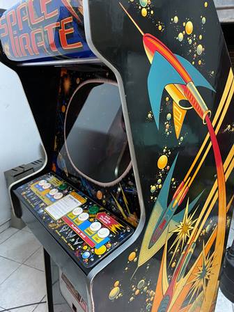 Zaccaria Space Pirate upright