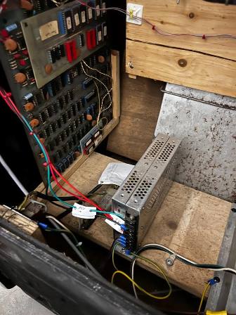 Zaccaria Moon Crest upright